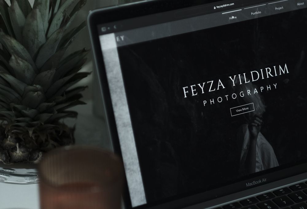 Website displayed on a laptop